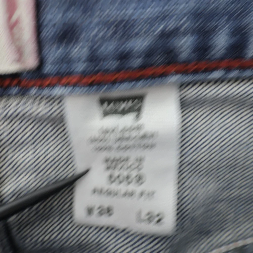 Levi Strauss 505 Regular Fit Mens Jeans 38x32 (measures‎ 31
